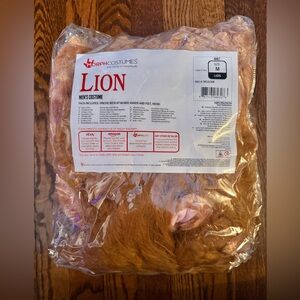 Men’s lion costume size medium worn once